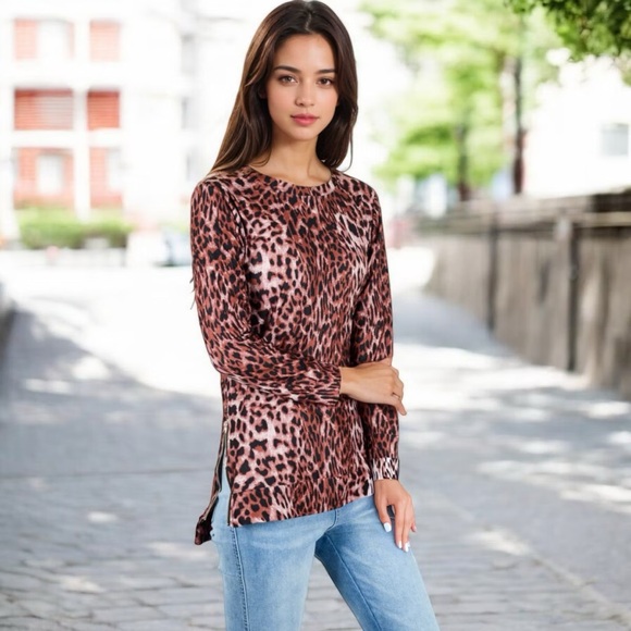 Anna-Kaci Tops - Chic Leopard Print Long Sleeve Top